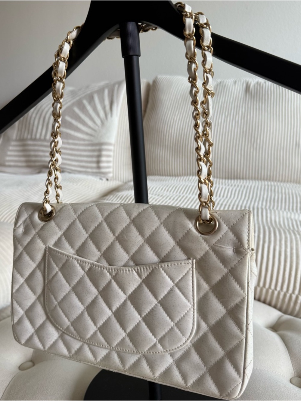 Chanel Classic Medium Double Flap Bag - Picture 2 of 6